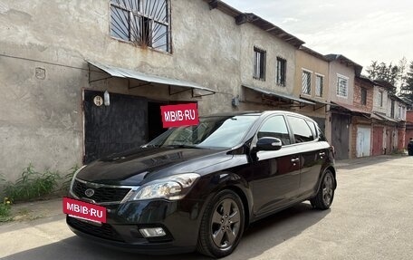 KIA cee'd I рестайлинг, 2011 год, 885 000 рублей, 2 фотография