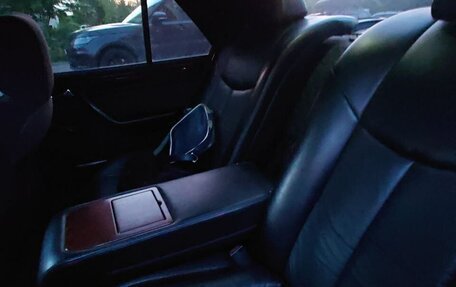 Mercedes-Benz E-Класс, 1993 год, 200 000 рублей, 5 фотография