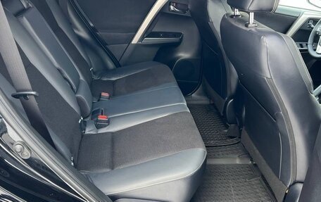 Toyota RAV4, 2016 год, 2 439 000 рублей, 22 фотография
