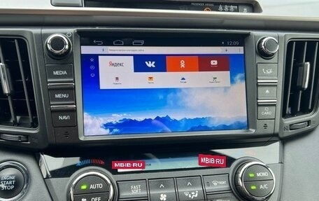 Toyota RAV4, 2016 год, 2 439 000 рублей, 17 фотография