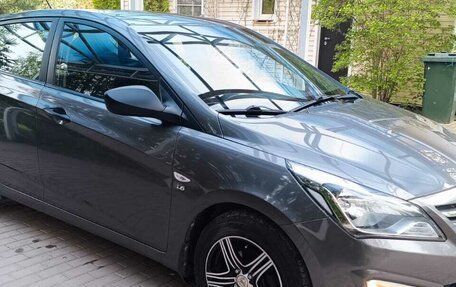 Hyundai Solaris II рестайлинг, 2015 год, 950 000 рублей, 9 фотография