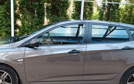 Hyundai Solaris II рестайлинг, 2015 год, 950 000 рублей, 10 фотография