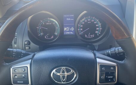Toyota Land Cruiser Prado 150 рестайлинг 2, 2010 год, 2 200 000 рублей, 6 фотография