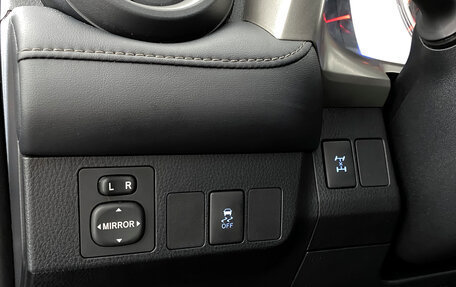 Toyota RAV4, 2013 год, 1 787 000 рублей, 19 фотография