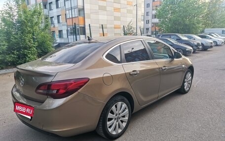 Opel Astra J, 2013 год, 850 000 рублей, 4 фотография