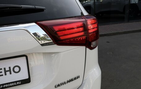 Mitsubishi Outlander III рестайлинг 3, 2016 год, 1 850 000 рублей, 22 фотография
