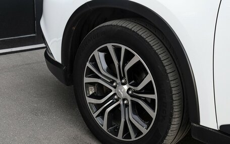 Mitsubishi Outlander III рестайлинг 3, 2016 год, 1 850 000 рублей, 23 фотография