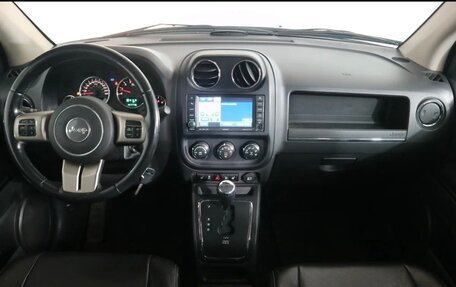 Jeep Compass I рестайлинг, 2011 год, 685 000 рублей, 33 фотография