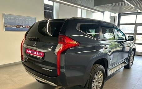 Mitsubishi Pajero Sport III рестайлинг, 2019 год, 2 599 000 рублей, 6 фотография