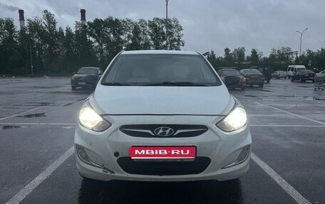 Hyundai Solaris II рестайлинг, 2013 год, 520 000 рублей, 1 фотография