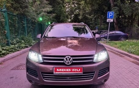 Volkswagen Touareg III, 2011 год, 2 300 000 рублей, 1 фотография