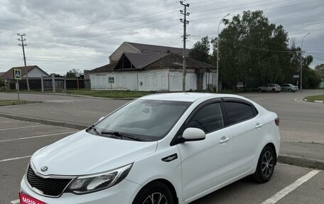 KIA Rio III рестайлинг, 2015 год, 980 000 рублей, 1 фотография