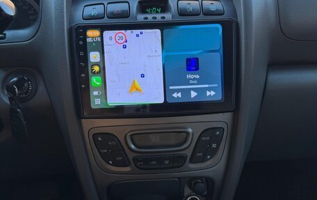 Hyundai Santa Fe III рестайлинг, 2005 год, 820 000 рублей, 11 фотография
