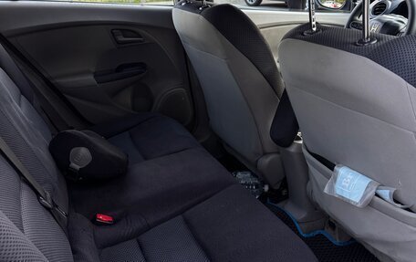 Honda Insight II рестайлинг, 2009 год, 550 000 рублей, 3 фотография