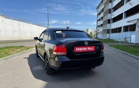 Volkswagen Polo VI (EU Market), 2011 год, 650 000 рублей, 2 фотография