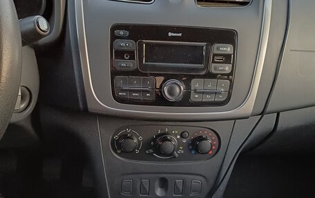 Renault Logan II, 2019 год, 1 200 000 рублей, 4 фотография