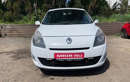 Renault Scenic III, 2011 год, 745 000 рублей, 7 фотография