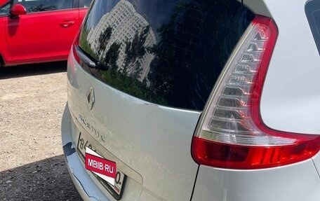 Renault Scenic III, 2011 год, 745 000 рублей, 16 фотография