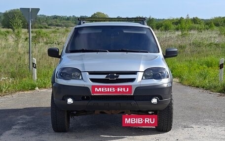 Chevrolet Niva I рестайлинг, 2012 год, 620 000 рублей, 2 фотография