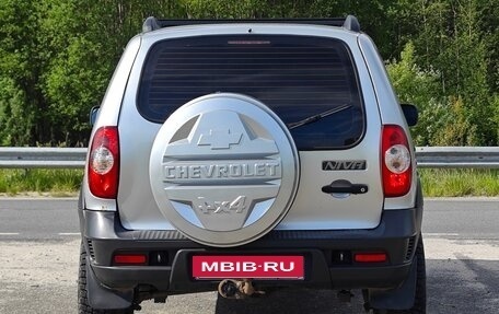 Chevrolet Niva I рестайлинг, 2012 год, 620 000 рублей, 4 фотография