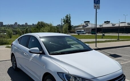 Hyundai Elantra VI рестайлинг, 2016 год, 1 450 000 рублей, 2 фотография