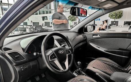 Hyundai Solaris II рестайлинг, 2013 год, 590 000 рублей, 20 фотография