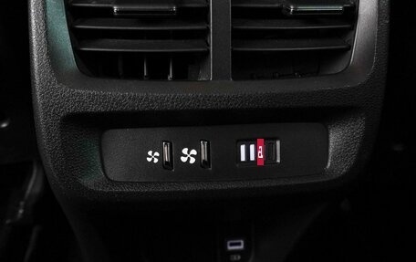 Opel Combo E, 2018 год, 1 889 000 рублей, 13 фотография