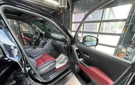 Toyota Land Cruiser, 2022 год, 11 900 000 рублей, 12 фотография