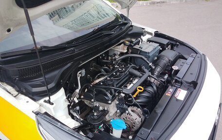 Hyundai Solaris II рестайлинг, 2019 год, 900 000 рублей, 10 фотография
