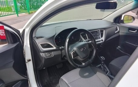 Hyundai Solaris II рестайлинг, 2019 год, 900 000 рублей, 20 фотография