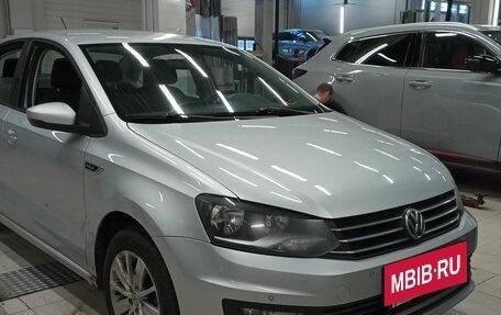 Volkswagen Polo VI (EU Market), 2016 год, 863 000 рублей, 2 фотография