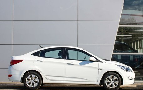 Hyundai Solaris II рестайлинг, 2015 год, 880 000 рублей, 5 фотография