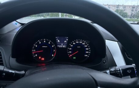Hyundai Solaris II рестайлинг, 2013 год, 520 000 рублей, 3 фотография