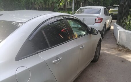 Chevrolet Cruze II, 2011 год, 500 000 рублей, 3 фотография