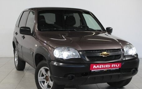 Chevrolet Niva I рестайлинг, 2019 год, 820 000 рублей, 3 фотография