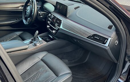 BMW 5 серия, 2019 год, 4 580 000 рублей, 23 фотография