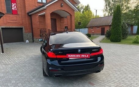 BMW 5 серия, 2019 год, 4 580 000 рублей, 14 фотография