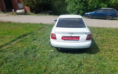 Audi A4, 1996 год, 290 000 рублей, 3 фотография