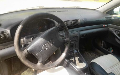 Audi A4, 1996 год, 290 000 рублей, 7 фотография