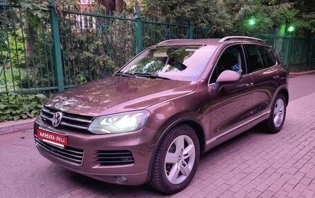 Volkswagen Touareg III, 2011 год, 2 300 000 рублей, 4 фотография
