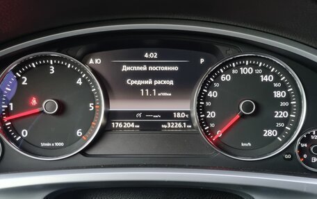 Volkswagen Touareg III, 2011 год, 2 300 000 рублей, 14 фотография