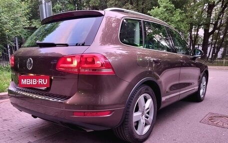 Volkswagen Touareg III, 2011 год, 2 300 000 рублей, 5 фотография