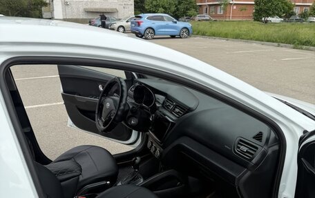 KIA Rio III рестайлинг, 2015 год, 980 000 рублей, 10 фотография
