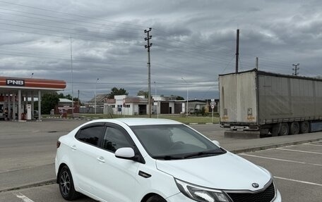 KIA Rio III рестайлинг, 2015 год, 980 000 рублей, 7 фотография