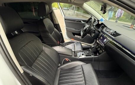 Skoda Superb III рестайлинг, 2016 год, 3 750 000 рублей, 18 фотография