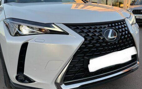 Lexus UX I, 2021 год, 3 400 000 рублей, 2 фотография