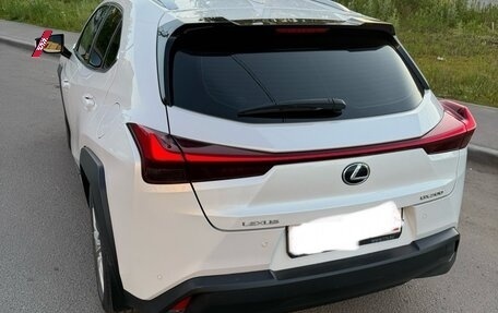 Lexus UX I, 2021 год, 3 400 000 рублей, 3 фотография