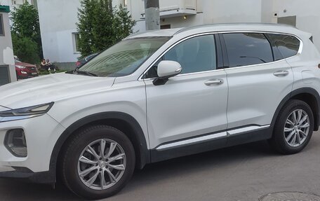 Hyundai Santa Fe IV, 2018 год, 3 080 000 рублей, 2 фотография