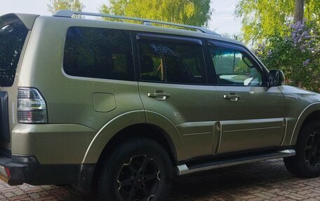 Mitsubishi Pajero IV, 2007 год, 1 630 000 рублей, 6 фотография