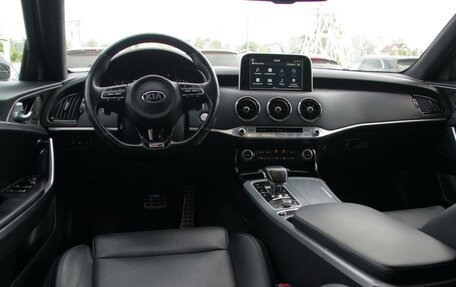 KIA Stinger I, 2018 год, 2 730 000 рублей, 6 фотография